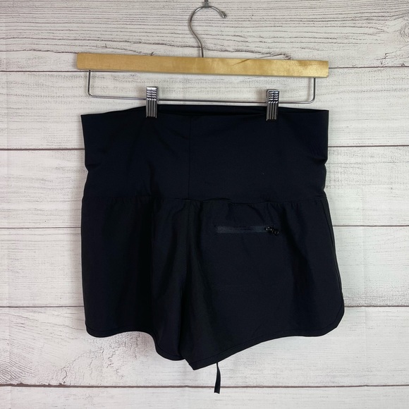 Women’s High Rise Roxy Shorts - Picture 2 of 6